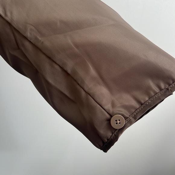 LONDON FOG LIGHT COAT WITH QUILTED INSIDE NEVER WORN - Picture 4 of 6